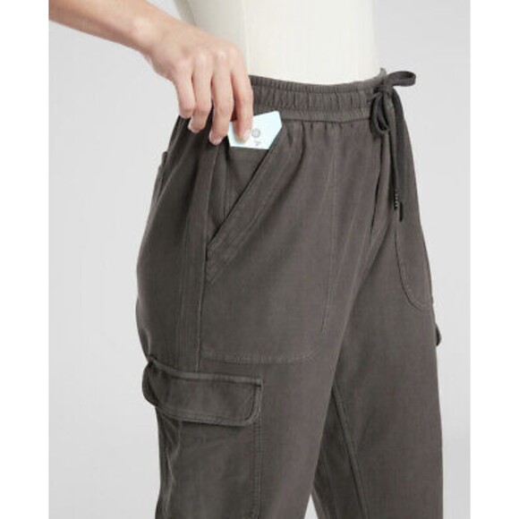 Athleta Farallon Cargo Crop - Cypress Green 0 - Picture 3 of 9